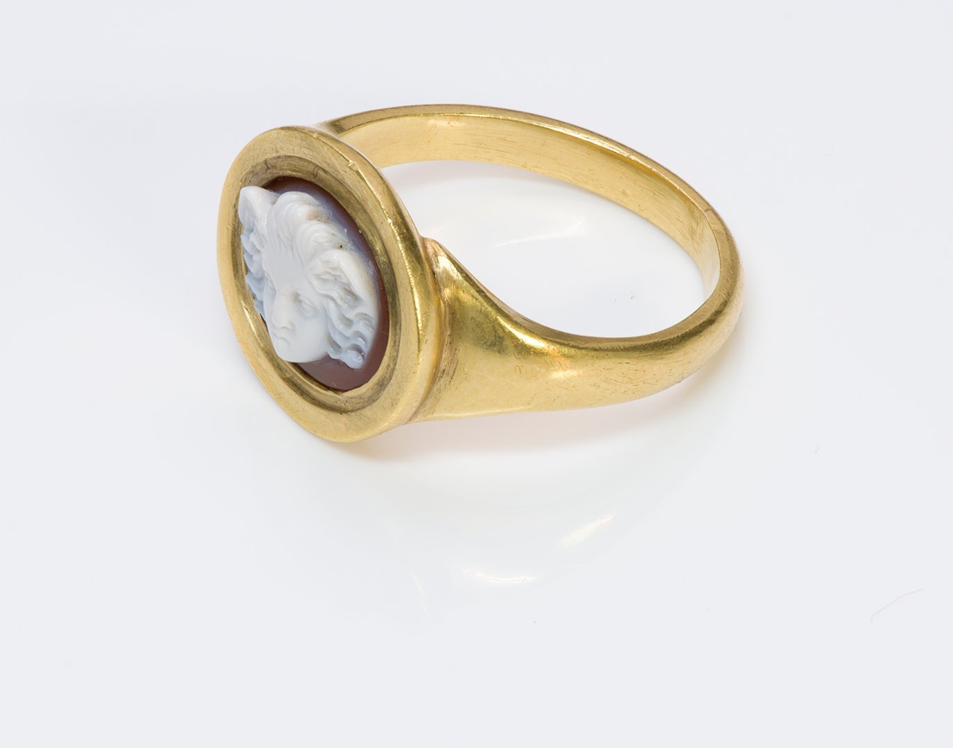 angel-cameo-antique-gold-ring