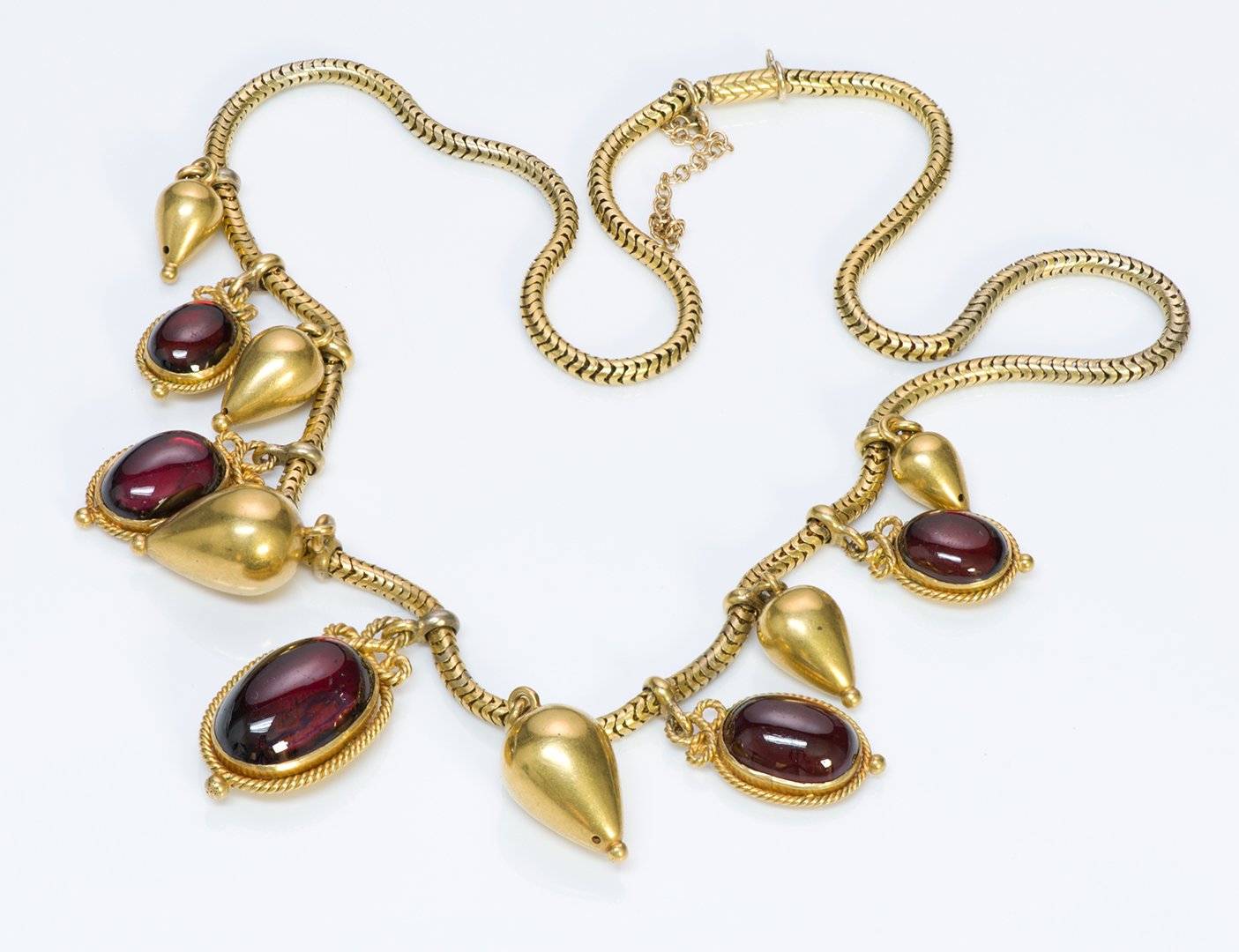 victorian-antique-gold-cabochon-garnet-necklace