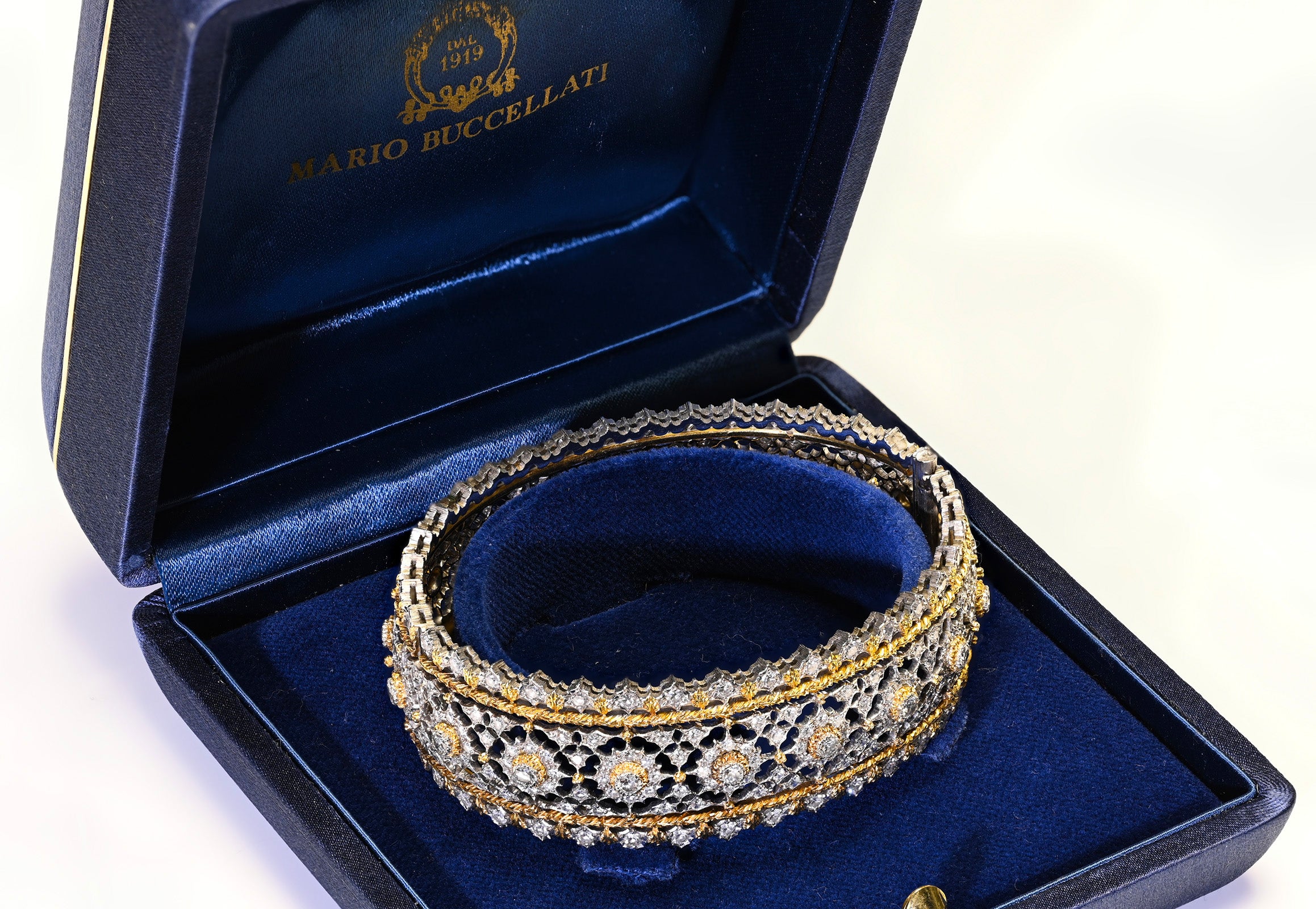 Buccellati Gold Diamond Bangle