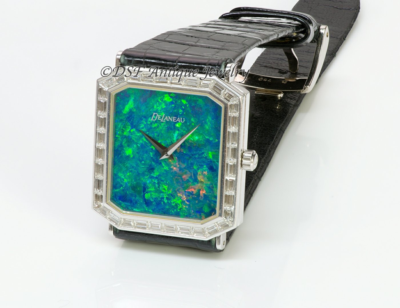 delaneau-opal-18k-gold-diamond-watch