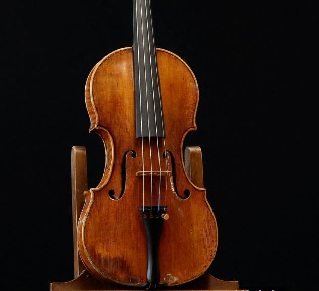 Giuseppe Guarneri The "Leonardo da Vinci Of Violins