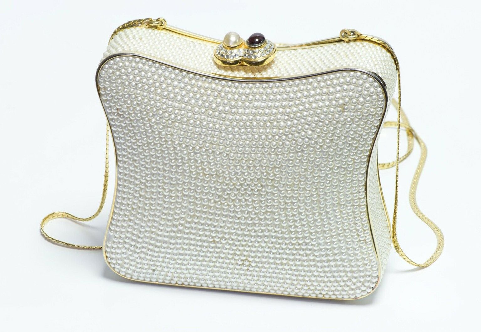 6 Judith Leiber Bags That Epitomize Her Unadulterated Love Of Kitsch – The  Forward