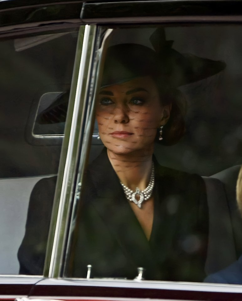 Kate Middleton's Symbolic Jewelry Worn Queen Elizabeth's Funeral 2