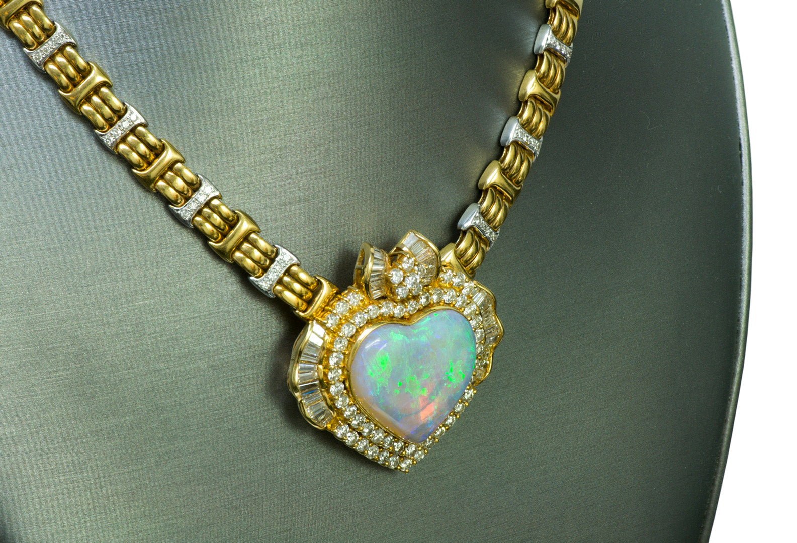 Opal gold necklace