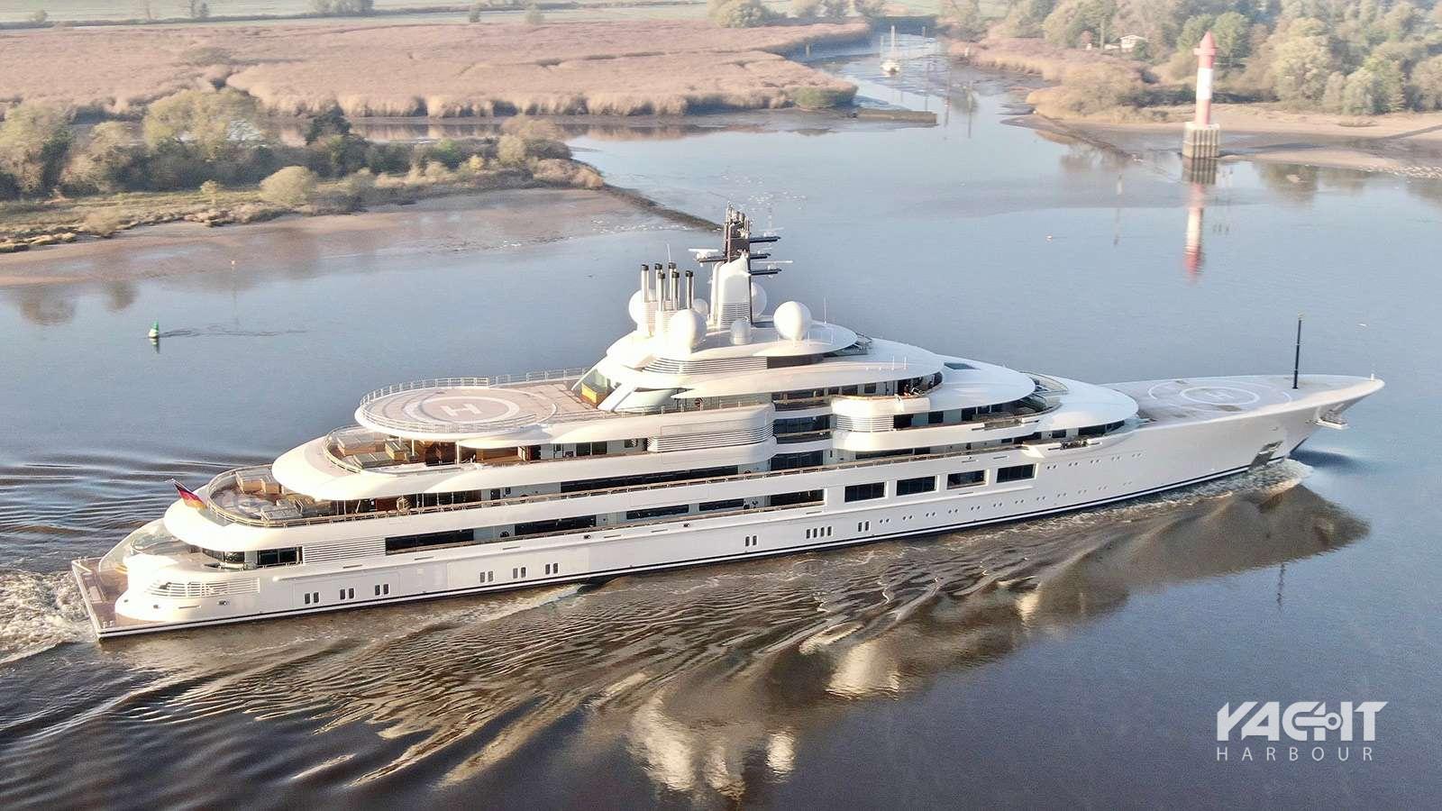Mysterious million Yacht Italy Might Belong To Putin Could Be Seized