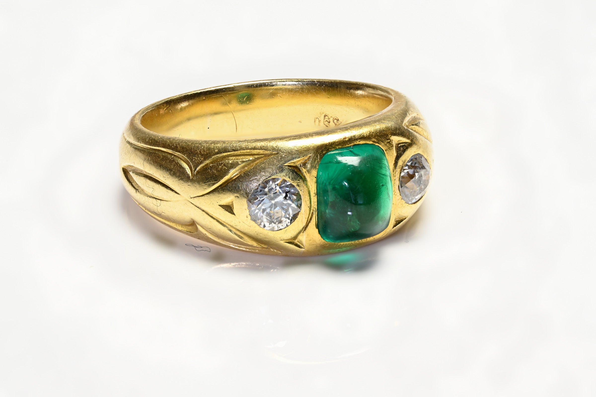 Belle Epoch 18K Gold Sugarloaf Emerald Diamond Men's Ring