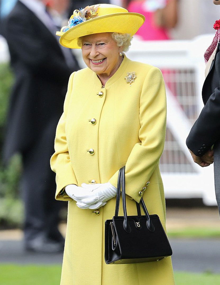 queen elizabeth purse signal