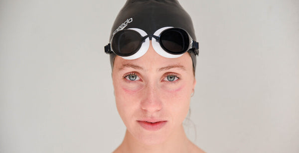 Verhindern Sie Augenflecken beim Schwimmen