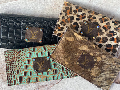 Upcycled Louis Vuitton Card Holder Pouch With Flower - LingSense