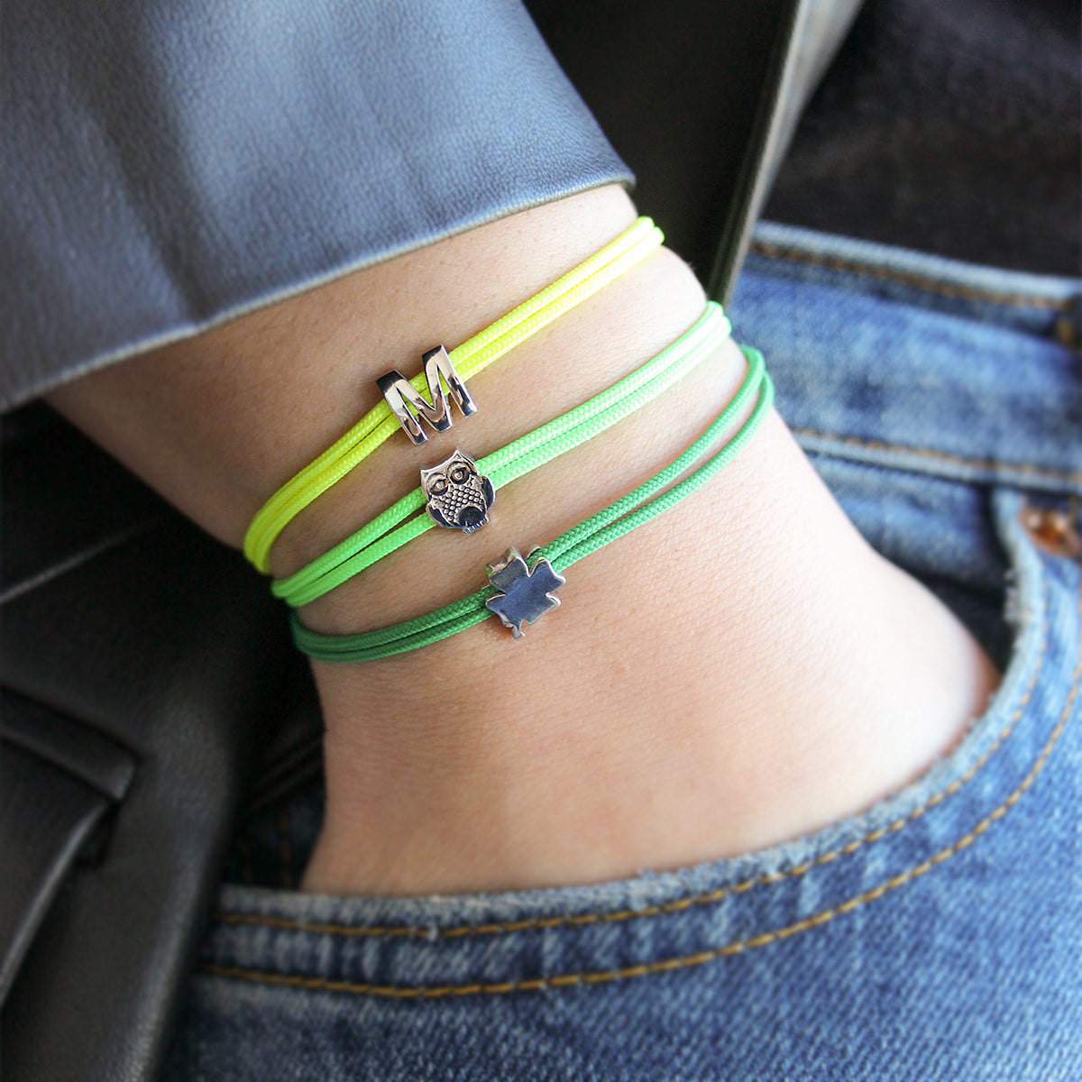 Pulseras - Carousel doble hilo amarillo fluo letra - 2 | Rue des Mille