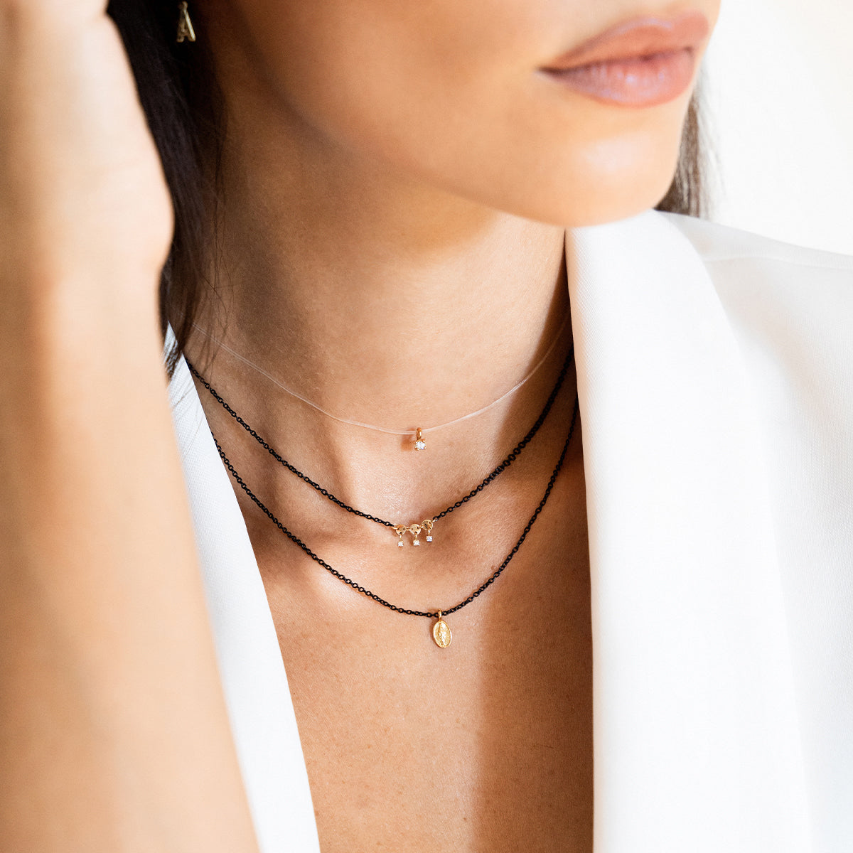 Chokers - Choker invisible line with single lab grown diamond and bizel - ORO18KT - 3 | Rue des Mille
