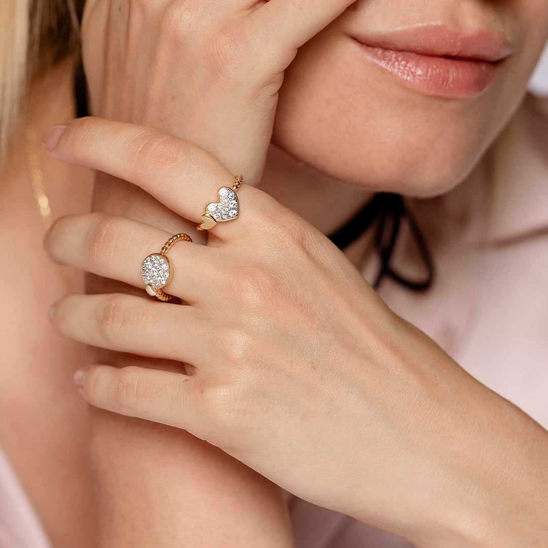 Rings - Ring with an oversized pavé heart - STARDUST TEN - 4 | Rue des Mille
