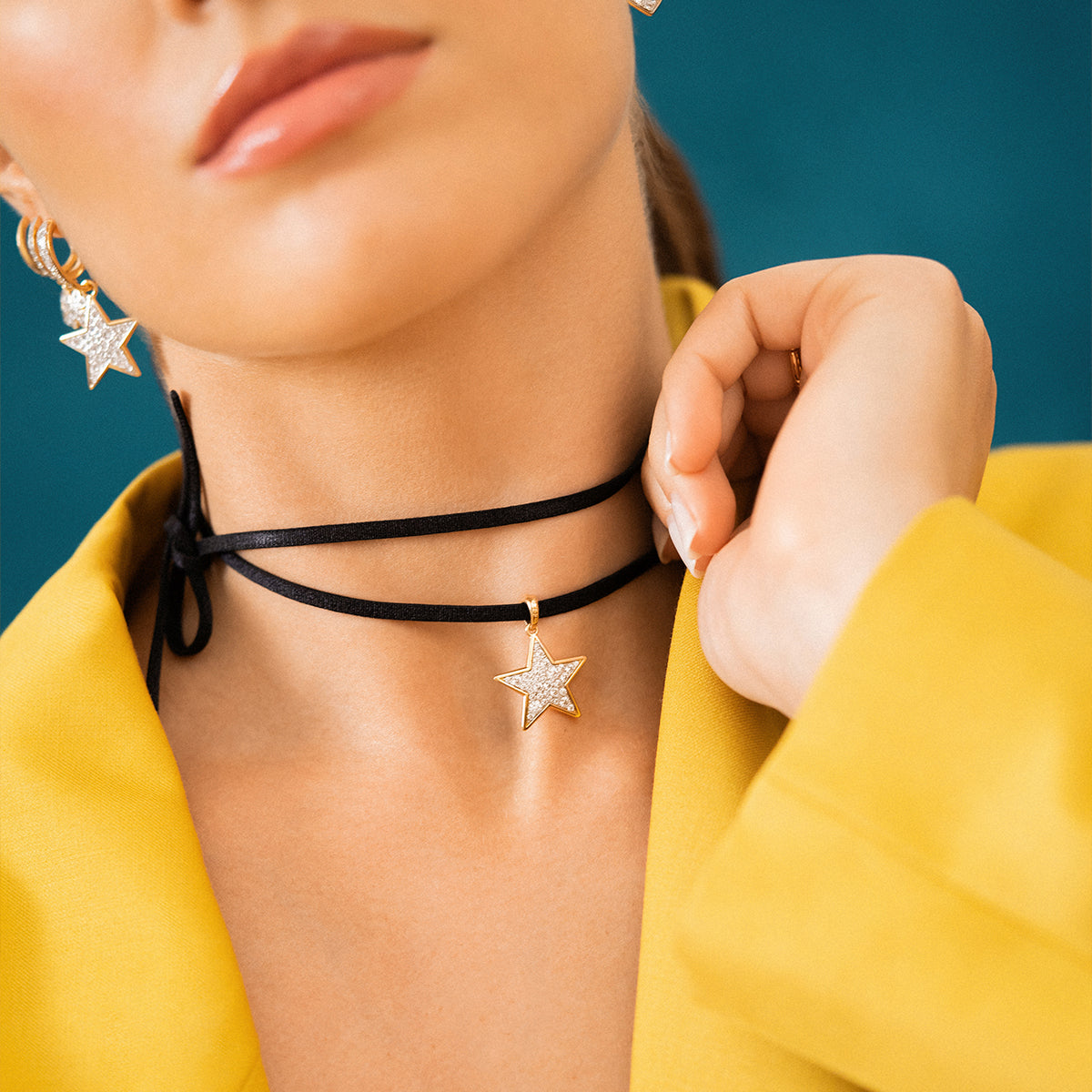 Oversized pave star pendant with black choker - STARDUST TEN