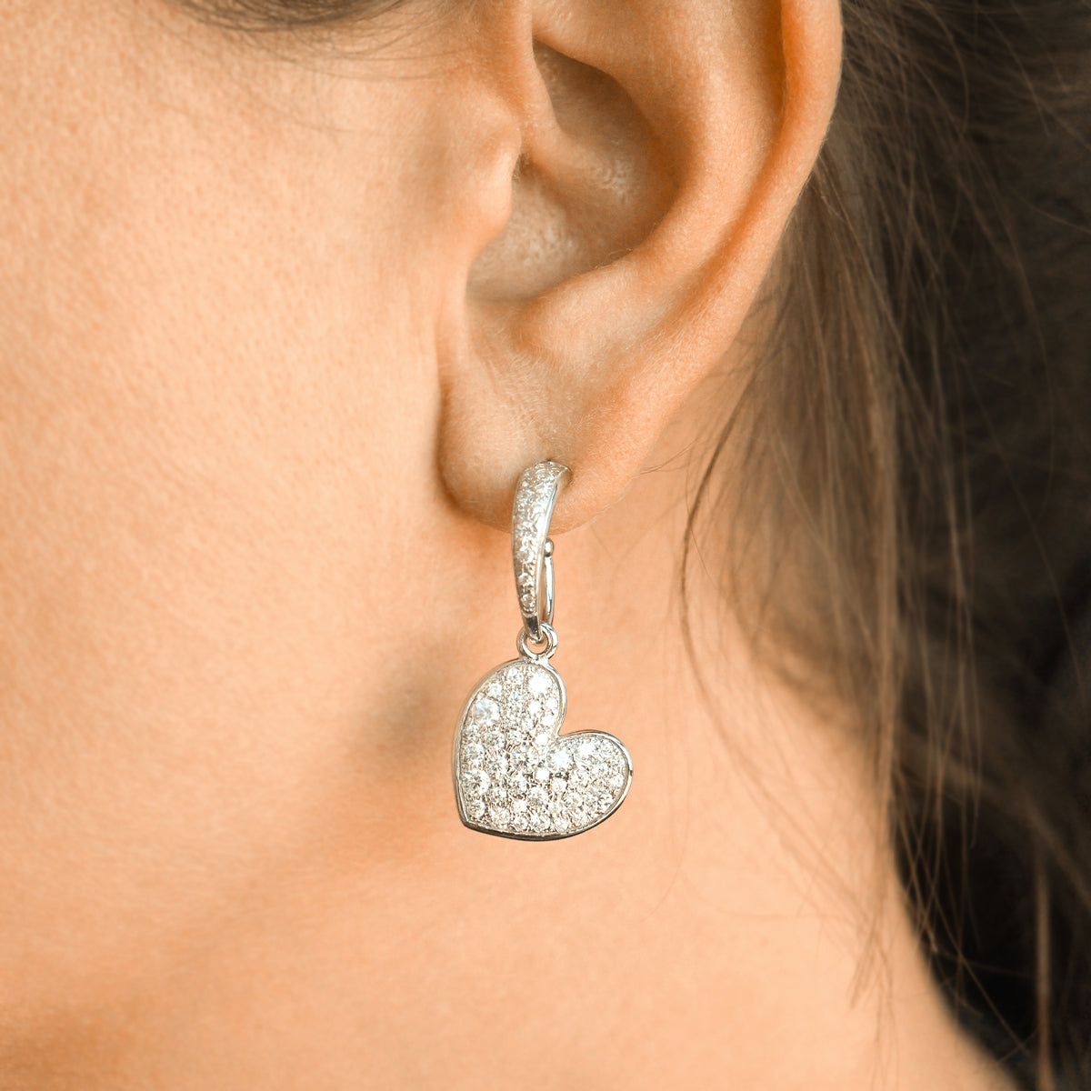 Oversized pavé heart single-earring hoop - STARDUST TEN