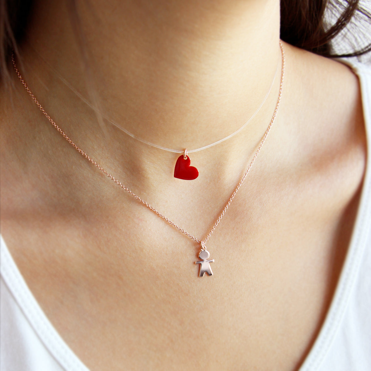 Line Choker with Enamelled Heart Pendant