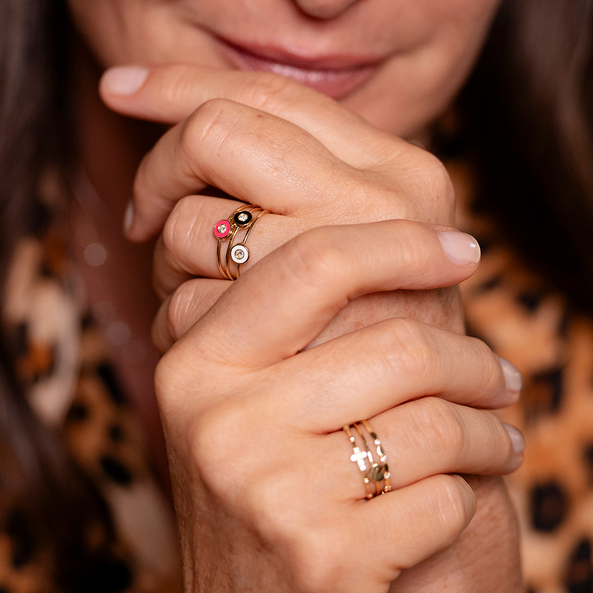 Anillos - Anillo Diamond DOT fucsia fluo y Diamante de Laboratorio - ORO18KT - 5 | Rue des Mille