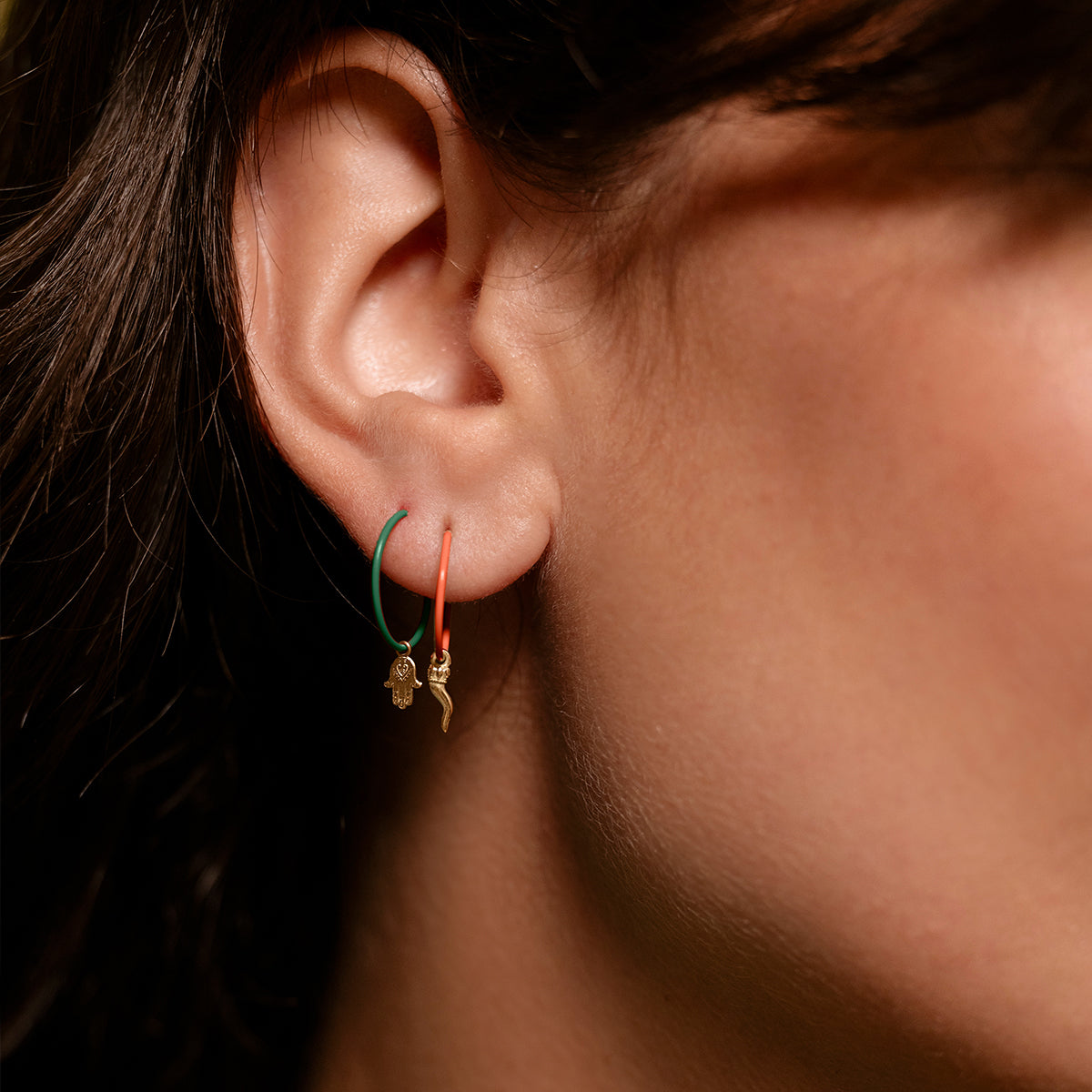 Pendientes - Pendiente individual con mano de fatima y hoop pintado - ORO18KT - 3 | Rue des Mille