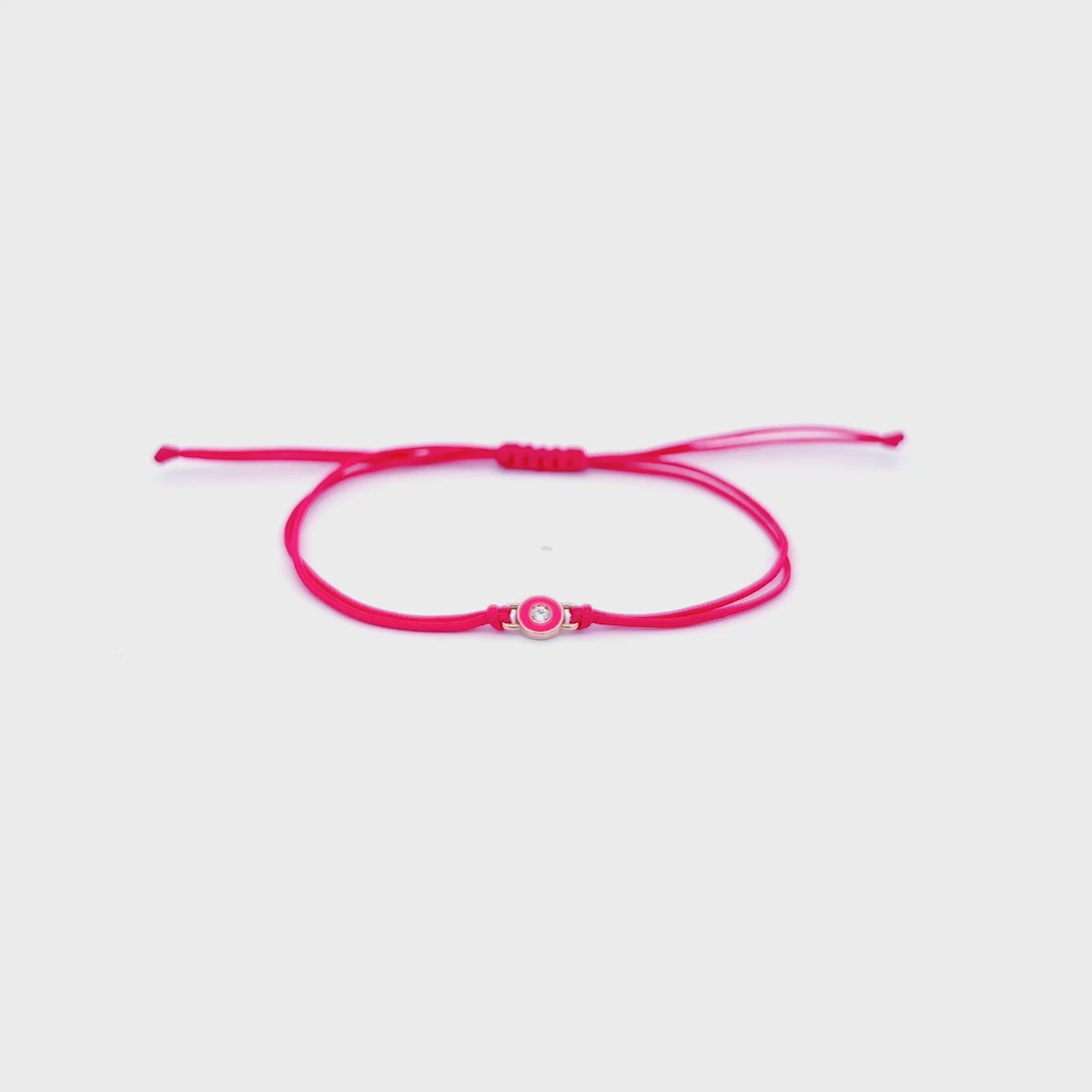 Pulseras - Pulsera de tela Diamond DOT fucsia fluo y Diamante de Laboratorio - ORO18KT - thumbnail - video - 1 | Rue des Mille