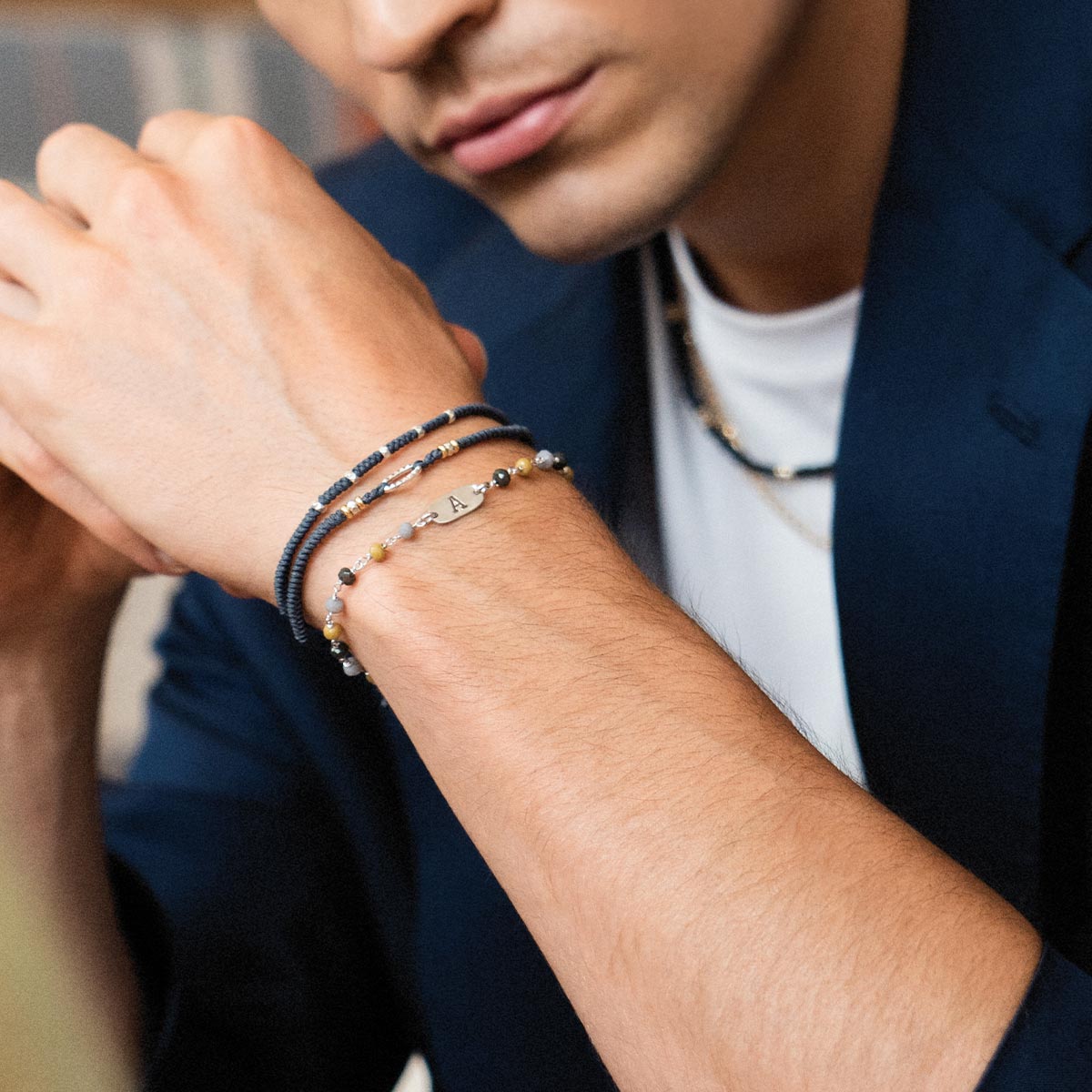 Brown mix chained bracelet and letter - TANGLE