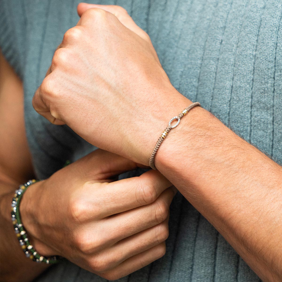 Round woven bracelet with and oval with studs - TANGLE