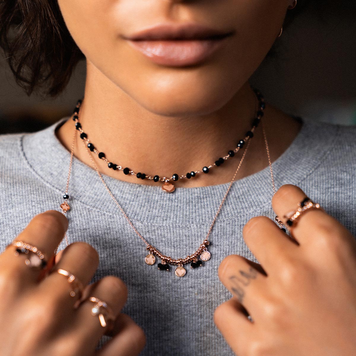 NECKLACE PENDANT STONES AND MEDALS - GIPSY TIERRA BLACK