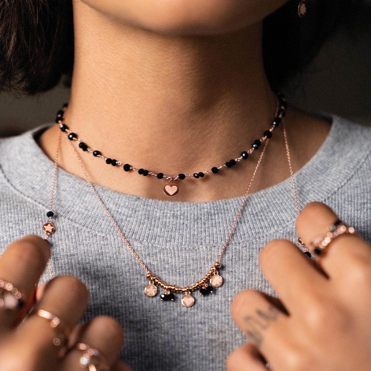 Chokers - NECKLACE PENDANT STONES AND MEDALS - GIPSY TIERRA BLACK - 3 | Rue des Mille