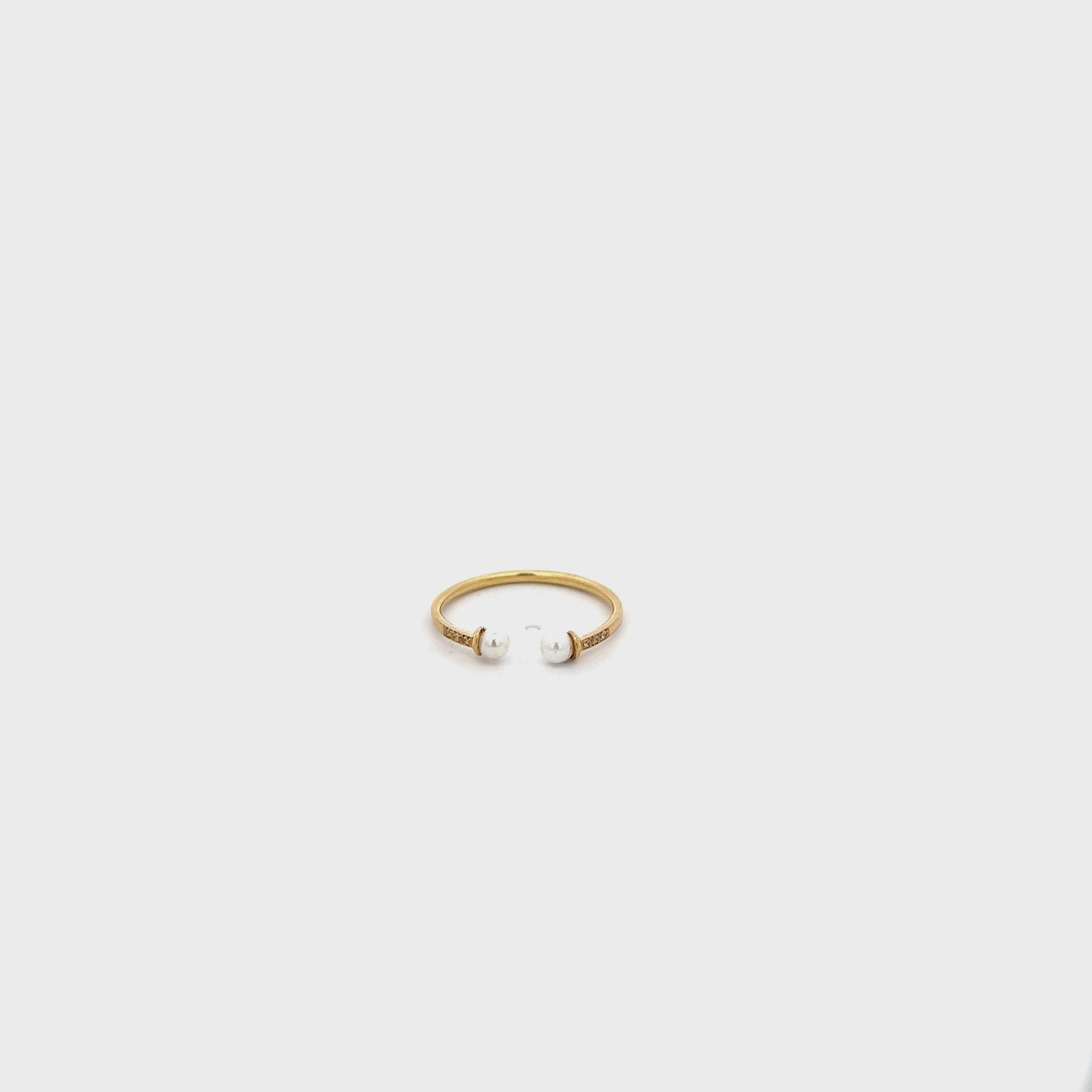 Rings - Contrariè ring with pearls and Lab Grown Diamonds - ORO18KT - thumbnail - video - 1 | Rue des Mille