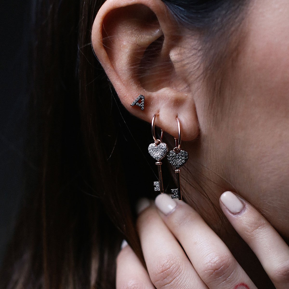 Pendientes - Mono Pendiente Aro con Llave y Zircones - 3 | Rue des Mille