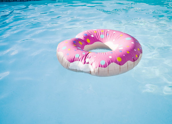 pool-donut