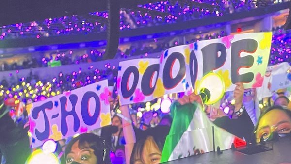BTS concert fan sign stating J-HOPE