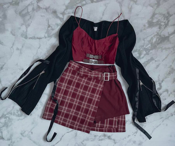 shiso-wine-waist-buckle-bustier with red plaid skort