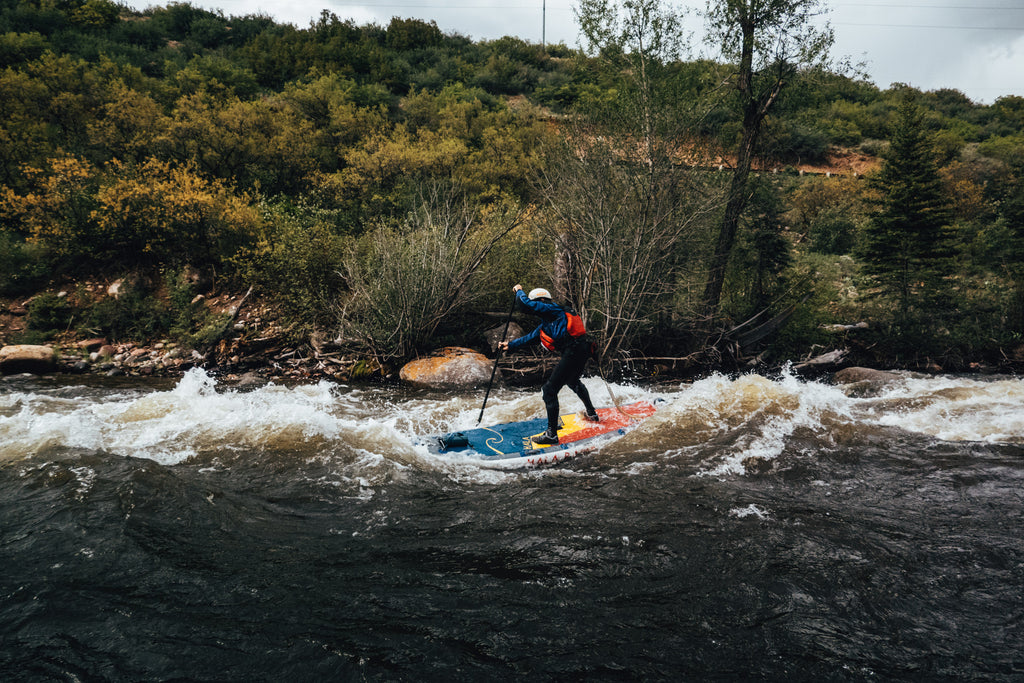Enjoy The Waves With A Wholesale river raft 