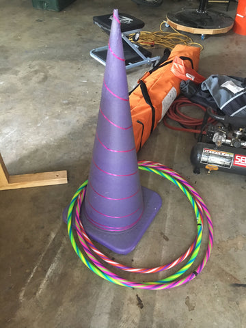 Unicorn horn toss DIY