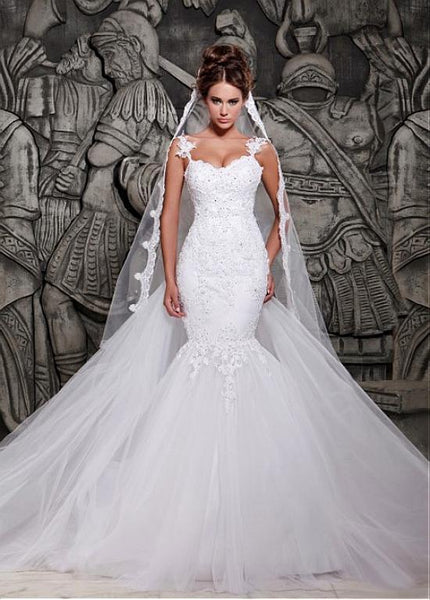 mermaid style wedding dress with detachable train