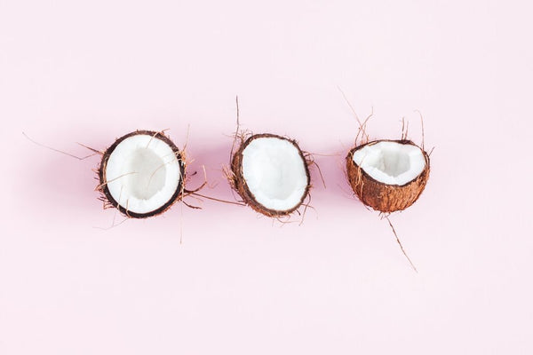 Coconut - natural ingredients to moisturise hair 