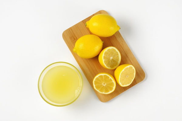 Lemon: Natural Ingredients For Dry Hair - Umberto Giannini