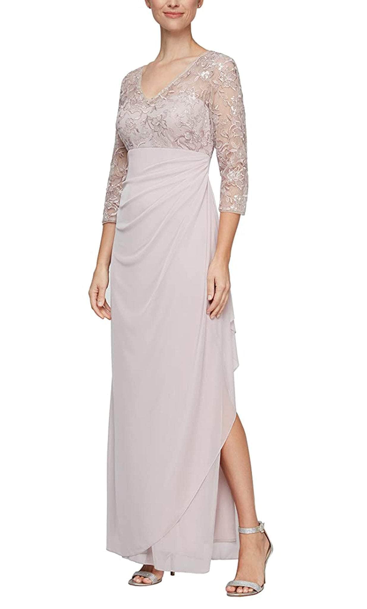 Alex Evenings 81171180 - Embroidered Soft Glam Formal Gown
