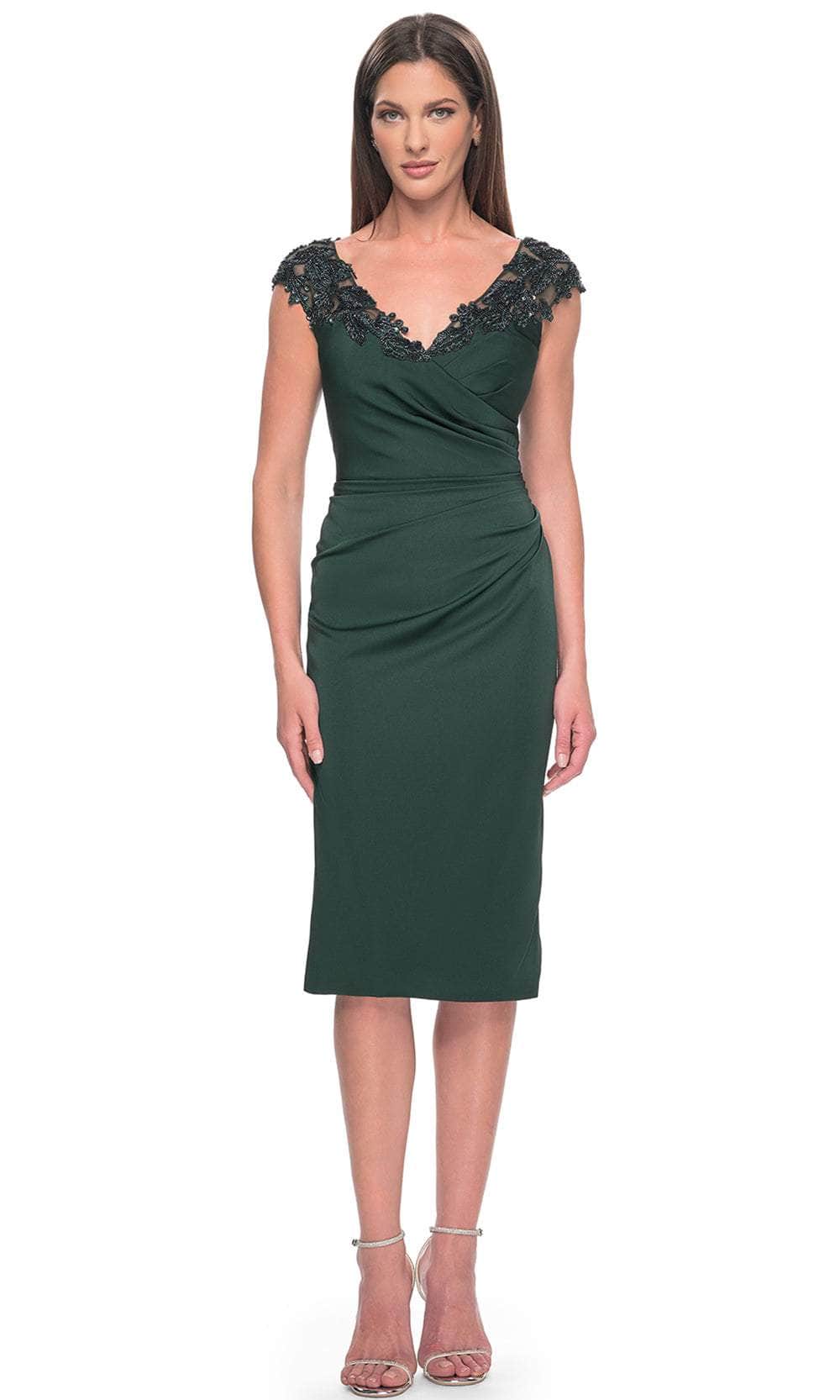 La Femme 31839 - Leaf Knee-Length Formal Dress
