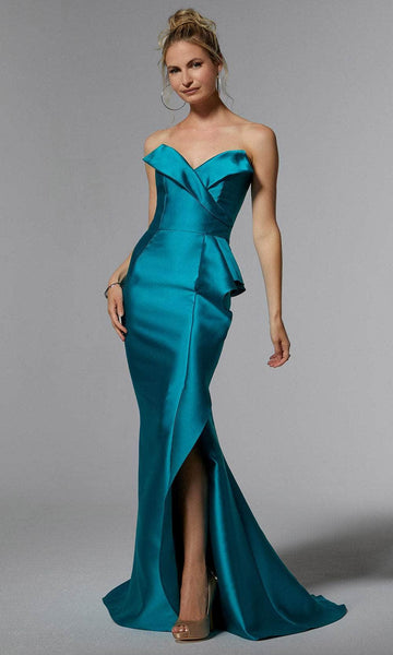 Sophisticated V-neck Strapless Fit-and-Flare Mermaid Natural Waistline Satin Fitted Slit Evening Dress with a Brush/Sweep Train With Ruffles