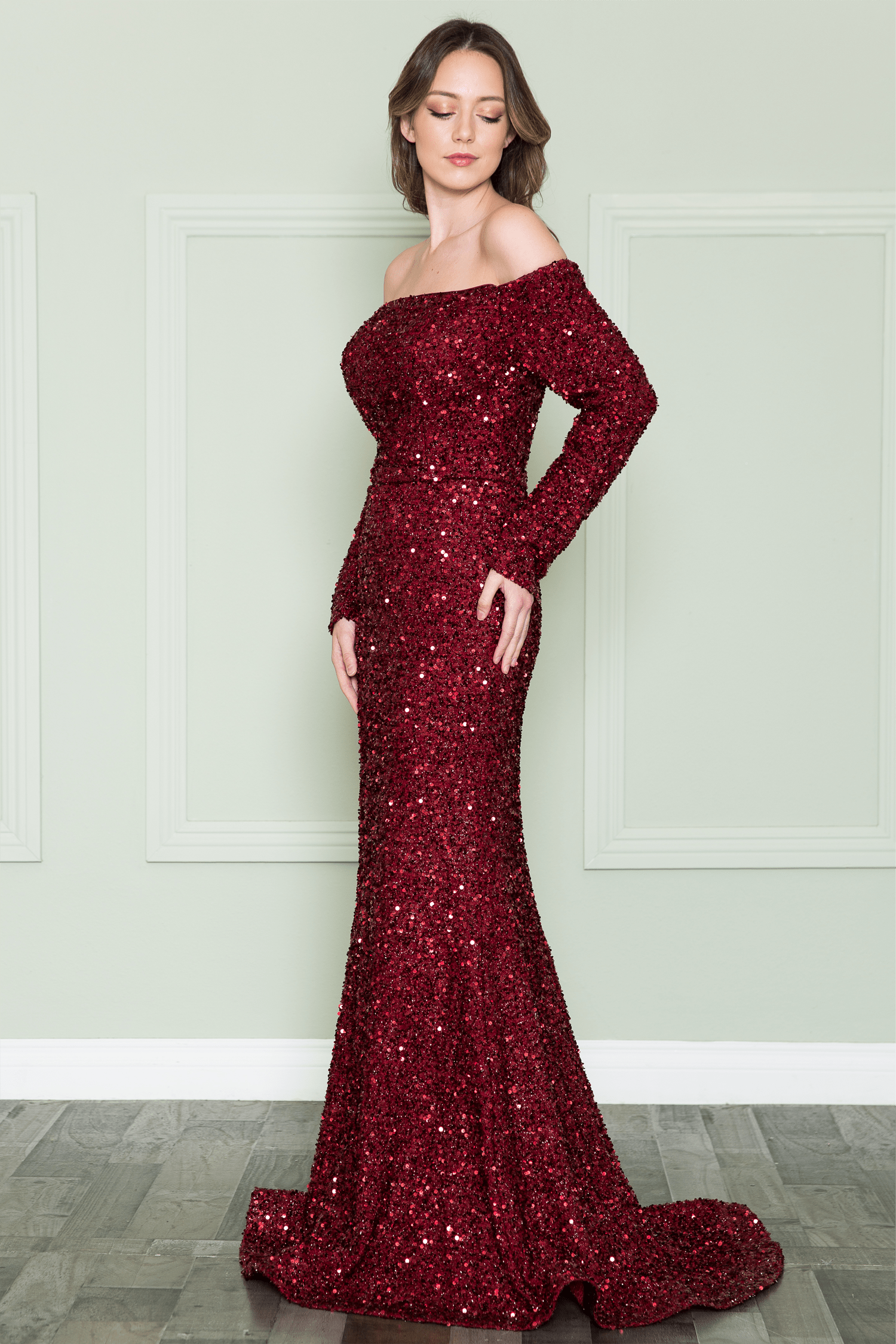 Natural Waistline Beaded Sequined Sheath Off the Shoulder Sheath Dress/Evening Dress with a Brush/Sweep Train