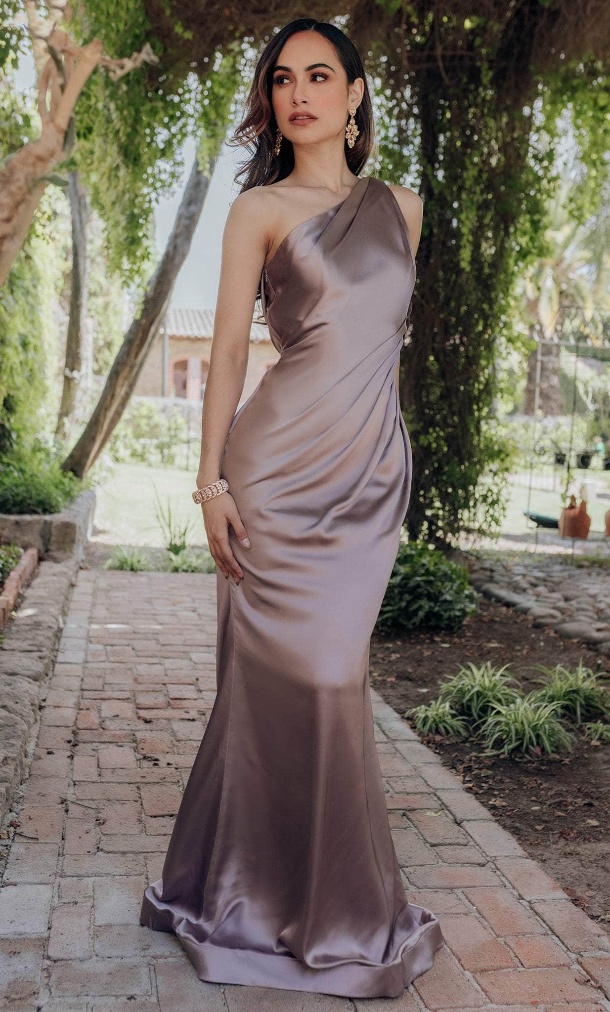 Terani Couture 232E1228 - Asymmetric Bow Back Evening Gown
