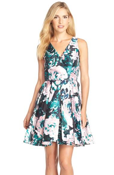 A-line V-neck Floral Print Hidden Back Zipper Fitted Pleated Natural Waistline Cocktail Short Full-Skirt Fit-and-Flare Sleeveless Party Dress