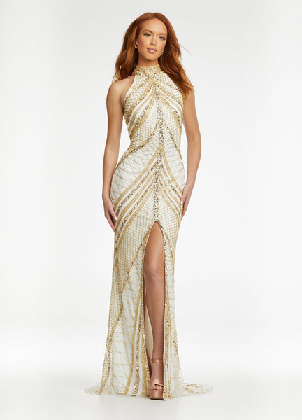 Sexy Sleeveless Natural Waistline Sheath Beaded Open-Back Slit Sequined Halter Sheath Dress/Evening Dress with a Brush/Sweep Train