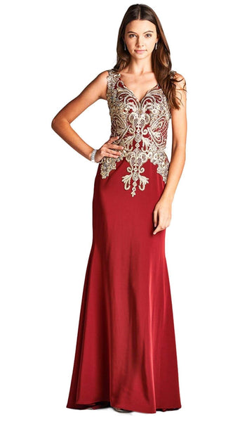 V-neck Fitted Embroidered Sheath Natural Waistline Sleeveless Sheath Dress/Evening Dress/Prom Dress with a Brush/Sweep Train With Rhinestones