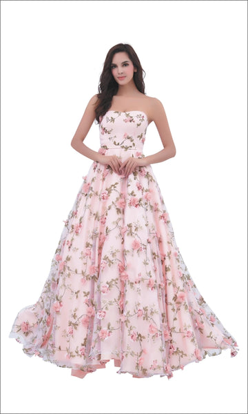 Strapless Sweetheart Embroidered Fitted Natural Waistline Floral Print Tulle Dress with a Brush/Sweep Train