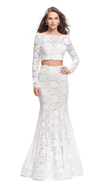 Sophisticated Bateau Neck Lace Mermaid Fitted Back Zipper Long Sleeves Natural Waistline Evening Dress with a Brush/Sweep Train