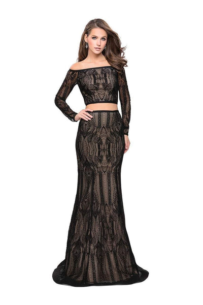 Sheath Beaded Fitted Back Zipper Long Sleeves Off the Shoulder Lace Natural Waistline Floor Length Sheath Dress/Evening Dress/Party Dress with a Brush/Sweep Train