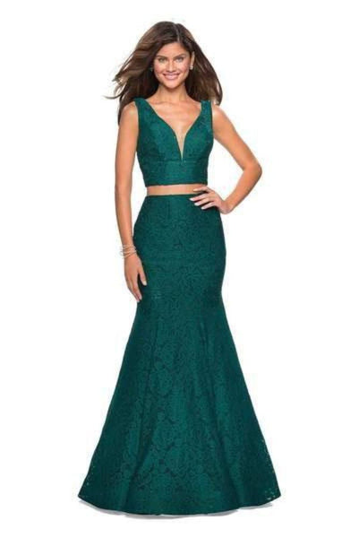 V-neck Plunging Neck V Back Sheer Back Zipper Mesh Fitted Empire Waistline Sleeveless Lace Fit-and-Flare Mermaid Prom Dress With Rhinestones