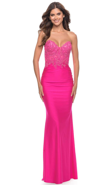 Strapless Floor Length Fitted Embroidered Sheer Back Zipper Sheath Sweetheart Natural Waistline Sheath Dress/Evening Dress with a Brush/Sweep Train