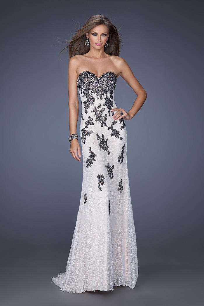 La Femme Gigi - 20076 Embellished Lace Applique Strapless Gown
